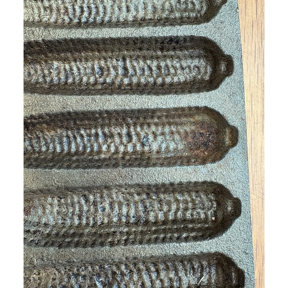 VTG Pair Mini Griswold Cast Iron Crispy Corn Or Wheat Stick Pan Erie PA #282 625 - Picture 3 of 9